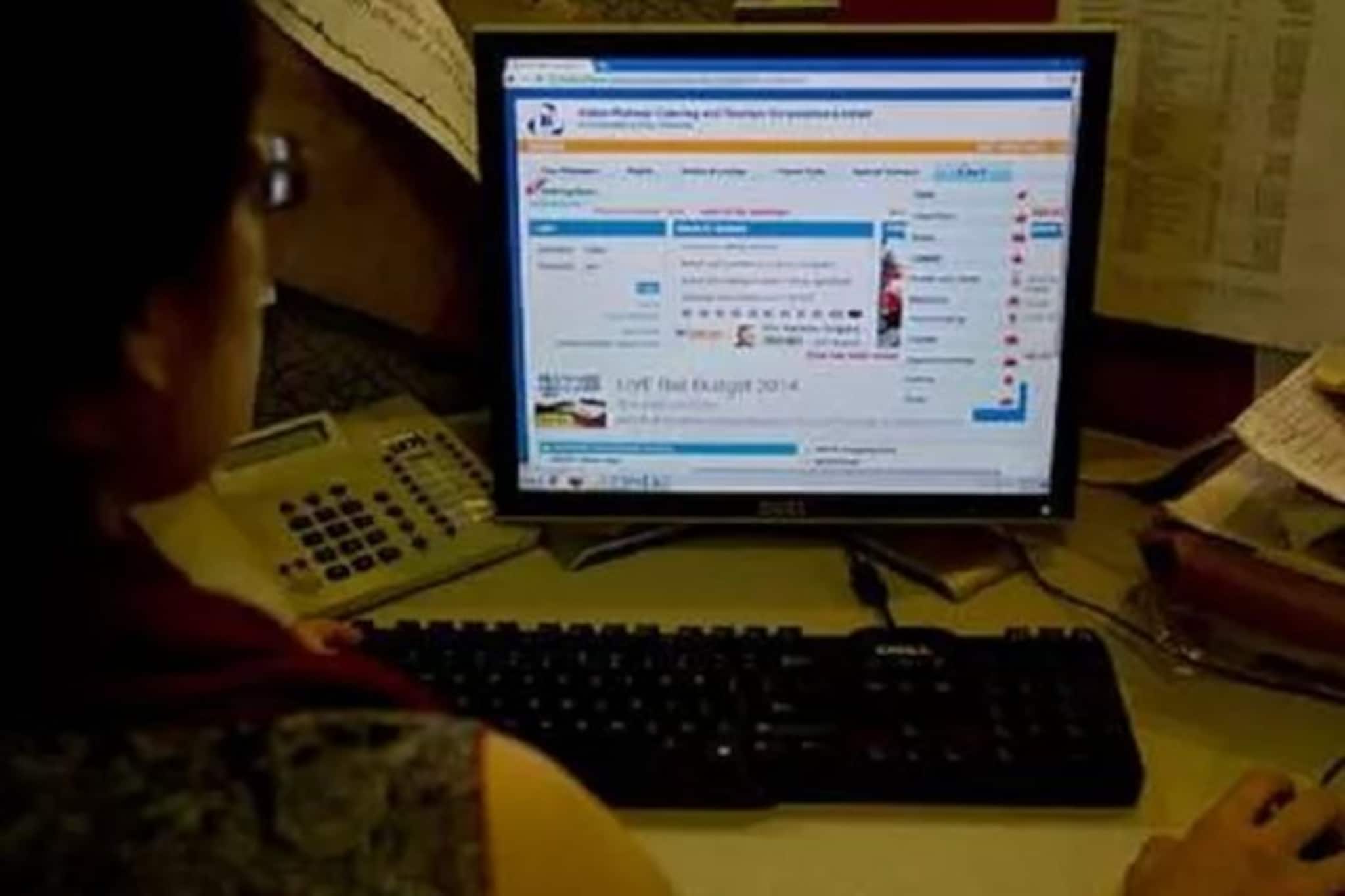 ট্রেন টিকিট বুকিংয়ের মাধ্যমে জানেন IRCTC কত কোটি টাকা আয় করেছেন?