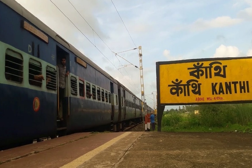 কলকাতা থেকে বাগুরান জলপাইয়ের দূরত্ব ১৮০ কিলোমিটার৷ গাড়িতে লাগে চার ঘণ্টা৷ হাওড়া থেকে দিঘাগামী যে কোনও ট্রেনেই যাওয়া যেতে পারে৷ নামতে হবে কাঁথিতে৷ ধর্মতলা থেকে দিঘাগামী বাসও নেওয়া যেতে পারে৷ নিজস্ব চিত্র কলকাতা থেকে বাগুরান জলপাইয়ের দূরত্ব ১৮০ কিলোমিটার৷ গাড়িতে লাগে চার ঘণ্টা৷ হাওড়া থেকে দিঘাগামী যে কোনও ট্রেনেই যাওয়া যেতে পারে৷ নামতে হবে কাঁথিতে৷ ধর্মতলা থেকে দিঘাগামী বাসও নেওয়া যেতে পারে৷ নিজস্ব চিত্র