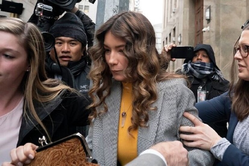 হলিউডের অন্যতম সেরা প্রযোজক হার্ভে ওয়েনস্টেইনের যৌন কীর্তির জেরেই বিশ্বজুড়ে শুরু হয় #MeToo আন্দোলন৷ বিশ্বের মহিলারা একের পর এক সোশ্যাল মিডিয়ায় যৌন হেনস্থা নিয়ে মুখ খুলতে শুরু করেন৷ হলিউড ছাড়িয়ে বলিউডেও সেই আন্দোলন জোরদার৷ হলিউডের অন্যতম সেরা প্রযোজক হার্ভে ওয়েনস্টেইনের যৌন কীর্তির জেরেই বিশ্বজুড়ে শুরু হয় #MeToo আন্দোলন৷ বিশ্বের মহিলারা একের পর এক সোশ্যাল মিডিয়ায় যৌন হেনস্থা নিয়ে মুখ খুলতে শুরু করেন৷ হলিউড ছাড়িয়ে বলিউডেও সেই আন্দোলন জোরদার৷