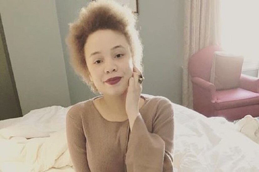 কথা হচ্ছে স্টিভেন স্পিলবার্গের৷ সম্প্রতি তিনি খবরের শিরোনামে সম্পূর্ণ ভিন্ন কারণে৷ স্পিলবার্গের মেয়ে মিকায়েলা একটি এক্সক্লুসিভ সাক্ষাত্‍কার দিয়েছেন একটি আন্তর্জাতিক সংবাদমাধ্যমকে৷ সেই সাক্ষাত্‍কারে বিস্ফোরক কথাটি জানালেন স্পিলবার্গ কন্যা৷