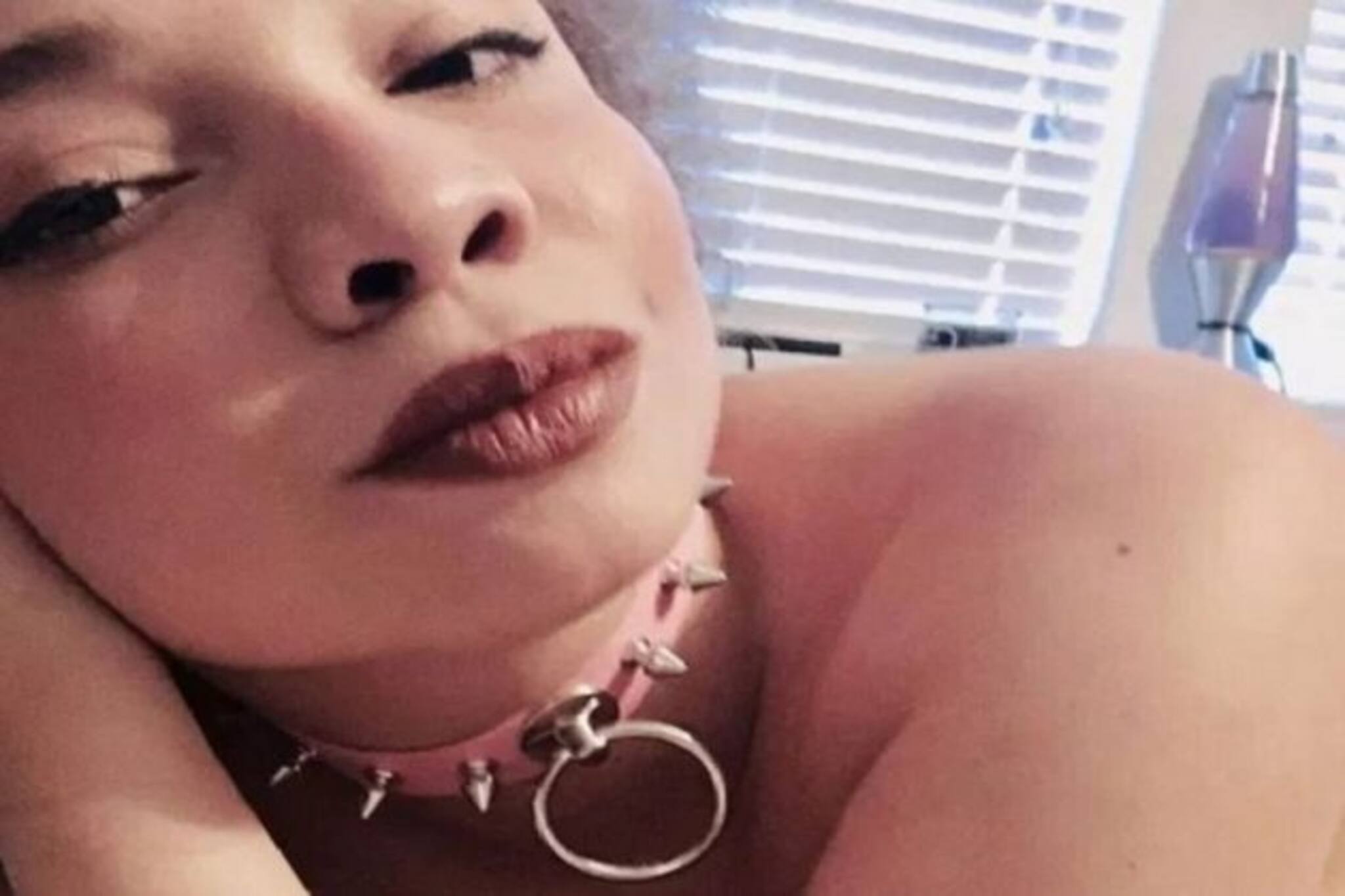 'আমি পর্নস্টার, বাবা আমায় সাপোর্ট করে,' বিস্ফোরক বিখ্যাত পরিচালকের মেয়ে