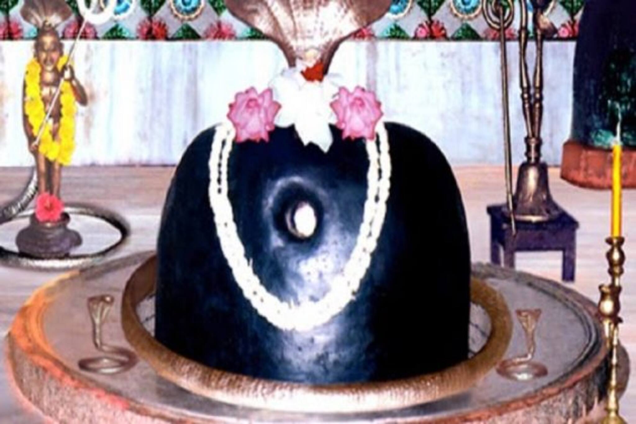 মহাশিবরাত্রিতে তারকেশ্বরের মন্দিরে পুজো দিলে জীবনে খুশির জোয়ার আসে