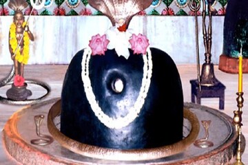 মহাশিবরাত্রিতে তারকেশ্বরের মন্দিরে পুজো দিলে জীবনে খুশির জোয়ার আসে