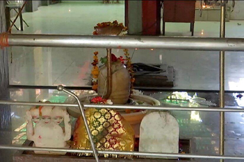 পুরো এলাকার রক্ষা তিনিই করে থাকেন ৷ তিনি শিব, তিনিই শম্ভু ৷