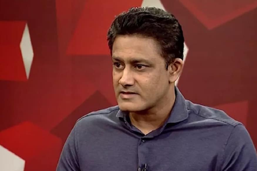 অনিল কুম্বলে টেস্টের একই ইনিংসে ১০টি উইকেট পেয়েছিলেন ৷ এর আগে ১৯৫৬ সালে ইংল্যন্ডের অফ স্পিনার জিম লেকার অস্ট্রেলিয়ার বিরুদ্ধে এক ইনিংসে ১০ উইকেট নেওয়ার এই অনন্য নজির গড়েছিলেন ৷ অনিল কুম্বলে টেস্টের একই ইনিংসে ১০টি উইকেট পেয়েছিলেন ৷ এর আগে ১৯৫৬ সালে ইংল্যন্ডের অফ স্পিনার জিম লেকার অস্ট্রেলিয়ার বিরুদ্ধে এক ইনিংসে ১০ উইকেট নেওয়ার এই অনন্য নজির গড়েছিলেন ৷