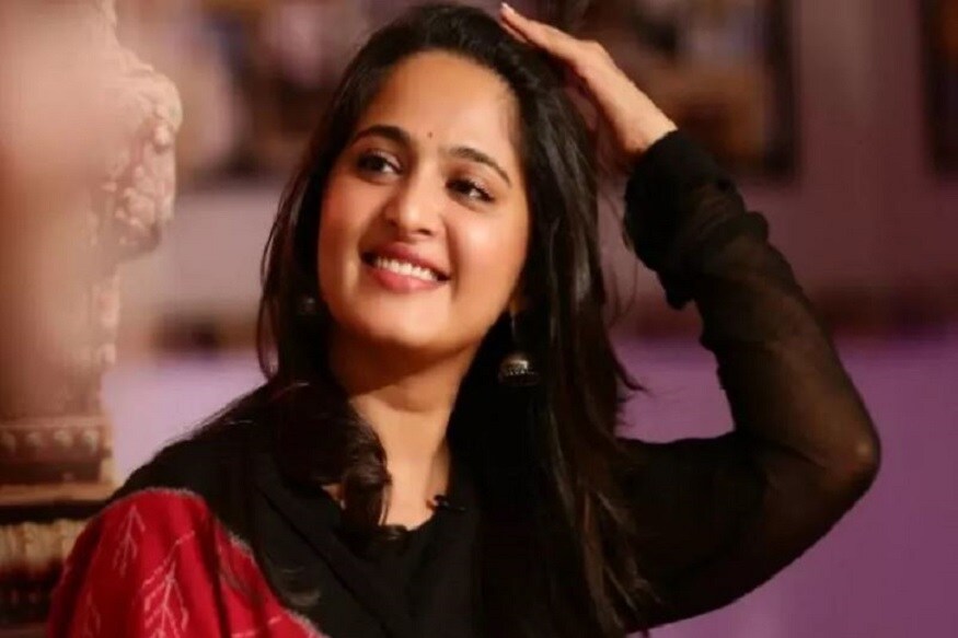 বাহুবলীর নায়িকা হিসেবে তিনি মুম্বই ইন্ডাস্ট্রিতে জনপ্রিয়তা অর্জন করেন৷ তবে দক্ষিণে তিনি সুপারস্টার৷ বাহুবলীর নায়িকা হিসেবে তিনি মুম্বই ইন্ডাস্ট্রিতে জনপ্রিয়তা অর্জন করেন৷ তবে দক্ষিণে তিনি সুপারস্টার৷