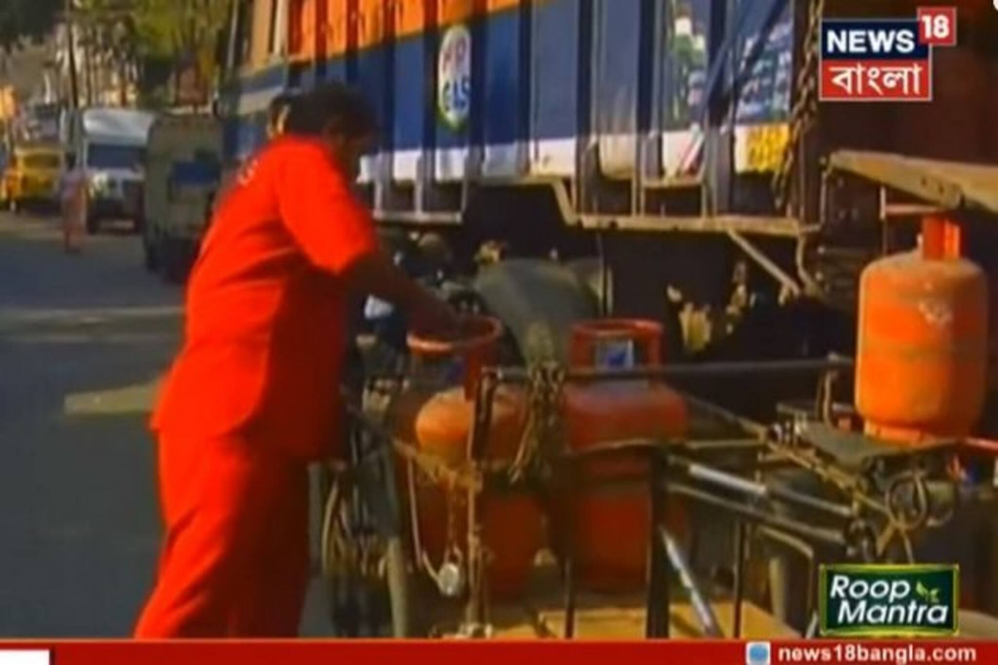 ফের মেট্রো শহরে বিপুল দাম বাড়ল রান্নার গ্যাসের