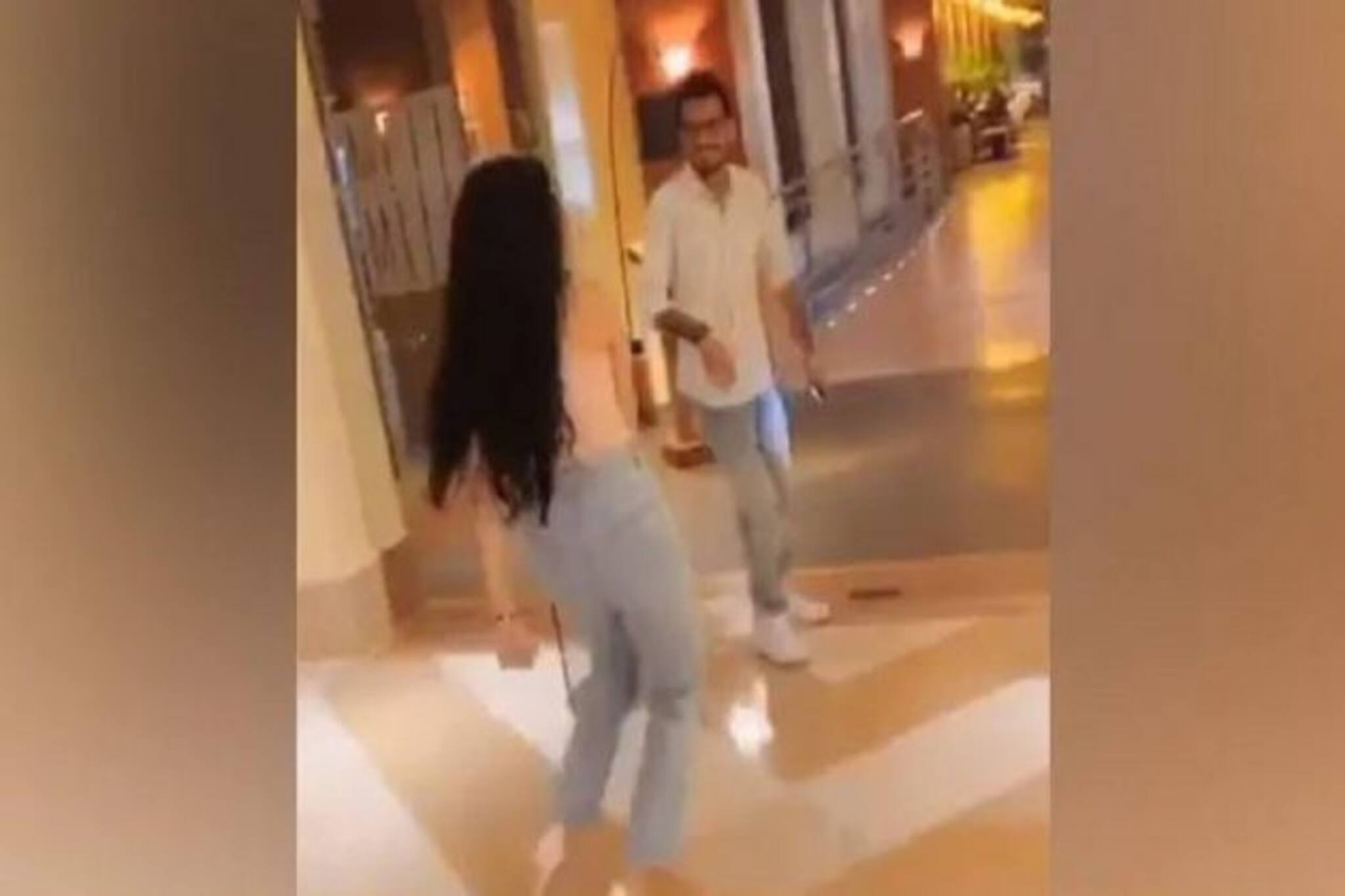 যজুবেন্দ্র চাহালের সামনে স্বল্পবসনা নারী কে? ভাইরাল Tiktok ভিডিও দেখে এই প্রশ্নে