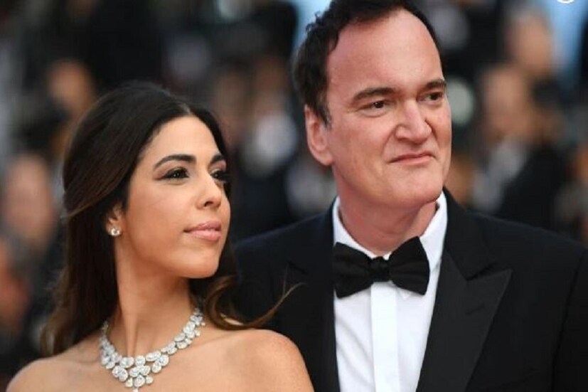 ▪২০১৭-এ তাদের এনগেজমেন্ট হয়৷ ২০১৮র নভেম্বরে তাদের বিয়ে হয়৷ জীবনে বহু নারীর সংস্পর্ষে এসেছেন টারানটিনো৷ কিন্তু ৫০ পেরনোর পর তিনি বিয়ের এই সিদ্ধান্ত নিয়ে ফেলেন৷ ডানিয়েলাকে শেষ পর্যন্ত পারিবারিক জীবনে স্থায়ীত্ব আসে তার৷ 