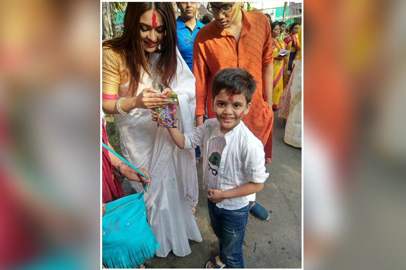 রবীন্দ্রসঙ্গীত ও রবীন্দ্র নৃত্যে মুখরিত হল ডি ব্লক।