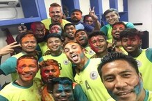 হোলির রং সবুজ-মেরুন, মঙ্গলে জিতলেই ভারত সেরা মোহনবাগান হোলির রং সবুজ-মেরুন, মঙ্গলে জিতলেই ভারত সেরা মোহনবাগান