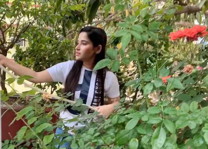 ওয়েট লিফটিং ও করে থাকেন তিনি। ওয়েট তুললে শরীরের চামড়া টান টান হয়।ছোটবেলা থেকে নাকি বেশ মোটা ছিলেন পূজারিণী তাই সব সময় মনের মধ্যে একটা ভয় কাজ করতে থাকে এই বুঝি মোটা হয়ে গেলেন, তাই নিয়ম করে শরীরচর্চা করেন তিনি। ওয়েট লিফটিং ও করে থাকেন তিনি। ওয়েট তুললে শরীরের চামড়া টান টান হয়।ছোটবেলা থেকে নাকি বেশ মোটা ছিলেন পূজারিণী তাই সব সময় মনের মধ্যে একটা ভয় কাজ করতে থাকে এই বুঝি মোটা হয়ে গেলেন, তাই নিয়ম করে শরীরচর্চা করেন তিনি।