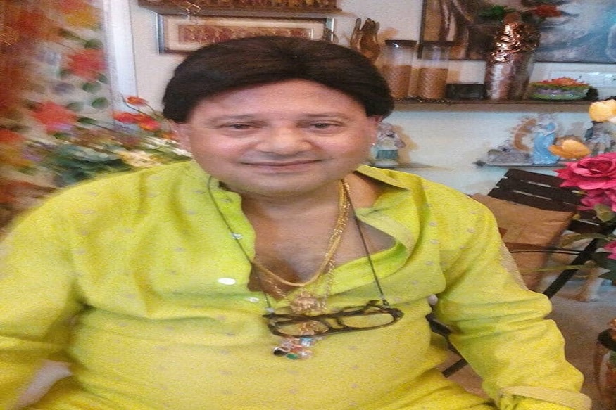 তাপস পালের অকাল মৃত্যুর পর মাসখানেক কেটে গেছে ৷ কিন্তু সেলুলয়েডের হিরো বাঙালির কাছের নেক্সট ডোর বয় বা পাশের বাড়ির ছেলের চলে যাওয়াটা এখনও মানতে অনেকেরই অসুবিধা হচ্ছে ৷ Photo Courtesy- Faceboo তাপস পালের অকাল মৃত্যুর পর মাসখানেক কেটে গেছে ৷ কিন্তু সেলুলয়েডের হিরো বাঙালির কাছের নেক্সট ডোর বয় বা পাশের বাড়ির ছেলের চলে যাওয়াটা এখনও মানতে অনেকেরই অসুবিধা হচ্ছে ৷ Photo Courtesy- Faceboo