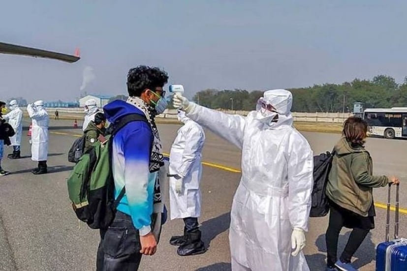 ভারতে লাফিয়ে লাফিয়ে বাড়ছে করোনা ভাইরাসে আক্রান্তের সংখ্যা ৷ গোটা দেশে এই মুহূর্তে সংখ্যা বেড়ে ৪৬৮ ৷ করোনা আক্রান্ত হয়ে মৃতের সংখ্যা ৯৷ অন্যদিকে বিশ্বে করোনায় মৃত ১৬ হাজারের বেশি আর আক্রান্ত প্রায় ৪ লক্ষ বেশি। ভারতে লাফিয়ে লাফিয়ে বাড়ছে করোনা ভাইরাসে আক্রান্তের সংখ্যা ৷ গোটা দেশে এই মুহূর্তে সংখ্যা বেড়ে ৪৬৮ ৷ করোনা আক্রান্ত হয়ে মৃতের সংখ্যা ৯৷ অন্যদিকে বিশ্বে করোনায় মৃত ১৬ হাজারের বেশি আর আক্রান্ত প্রায় ৪ লক্ষ বেশি।