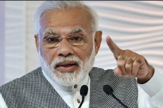 শিল্পপতিদের তিনি অনুরোধ করেছেন, কর্মীদের যত বেশি সম্ভব বাড়িতে রেখে কাজ করানোর জন্য৷ PHOTO- FILE