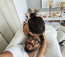 ঘরবন্দি রাজশ্রী, স্ত্রীর কোলে শুয়ে রাজ, শুভশ্রীর মিষ্টি চুমু সুপার ভাইরাল ঘরবন্দি রাজশ্রী, স্ত্রীর কোলে শুয়ে রাজ, শুভশ্রীর মিষ্টি চুমু সুপার ভাইরাল