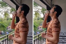 জনতা কার্ফু: নিজের বাড়ির বারান্দা থেকে শাঁখ বাজালেন টোটা রায়চৌধুরি জনতা কার্ফু: নিজের বাড়ির বারান্দা থেকে শাঁখ বাজালেন টোটা রায়চৌধুরি