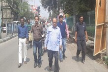 শিয়রে পুরভোট, কাজ খতিয়ে দেখতে শিলিগুড়ির রাস্তায় মেয়র অশোক ভট্টাচার্য