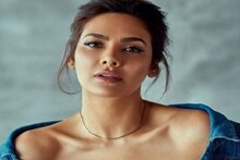 টুপিস পোশাকে ঝড় তুলছেন নায়িকা, নেটিজেনরা বলছে উফফ..গরম !
