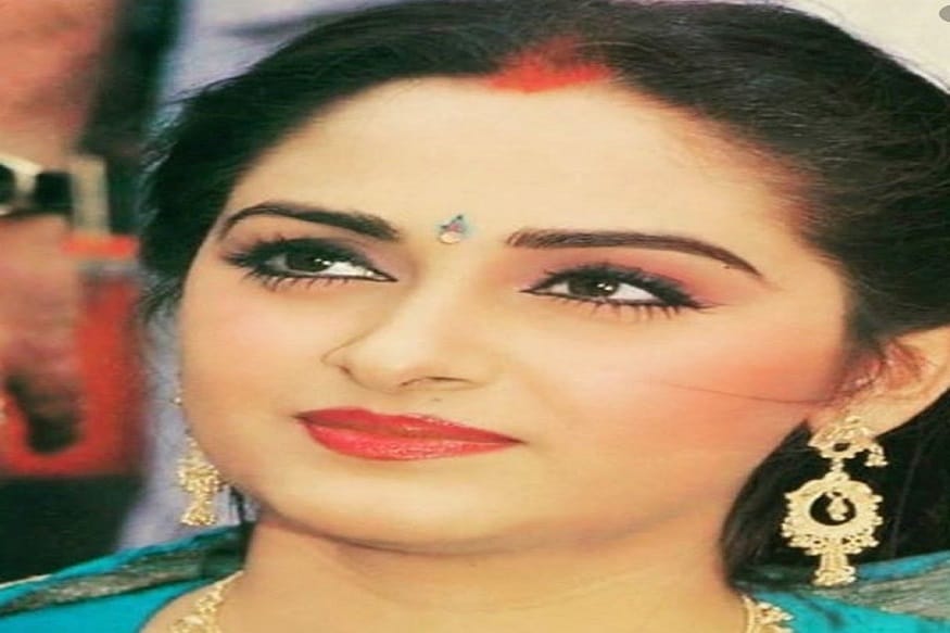 বলিউডের ডাকসাইটে সুন্দরী অভিনেত্রী জয়াপ্রদা ফের শিরোনামে ৷ তবে তাঁর এই শিরোনামে আসা কোনও ভালো কারণে নয় ৷ আশির দশকে বহু পুরুষের ঘুম ওড়ানো এই অভিনেত্রী এখন শুধু নেত্রী বা বলা ভালো ভালো জননেত্রী ৷ Photo- File বলিউডের ডাকসাইটে সুন্দরী অভিনেত্রী জয়াপ্রদা ফের শিরোনামে ৷ তবে তাঁর এই শিরোনামে আসা কোনও ভালো কারণে নয় ৷ আশির দশকে বহু পুরুষের ঘুম ওড়ানো এই অভিনেত্রী এখন শুধু নেত্রী বা বলা ভালো ভালো জননেত্রী ৷ Photo- File