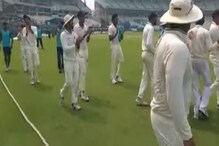 #RanjiTrophy: ইডেনে কর্ণাটক বধ করে মাঠেই সেলিব্রেশনে মাতোয়ার বাংলার ক্রিকেটাররা #RanjiTrophy: ইডেনে কর্ণাটক বধ করে মাঠেই সেলিব্রেশনে মাতোয়ার বাংলার ক্রিকেটাররা