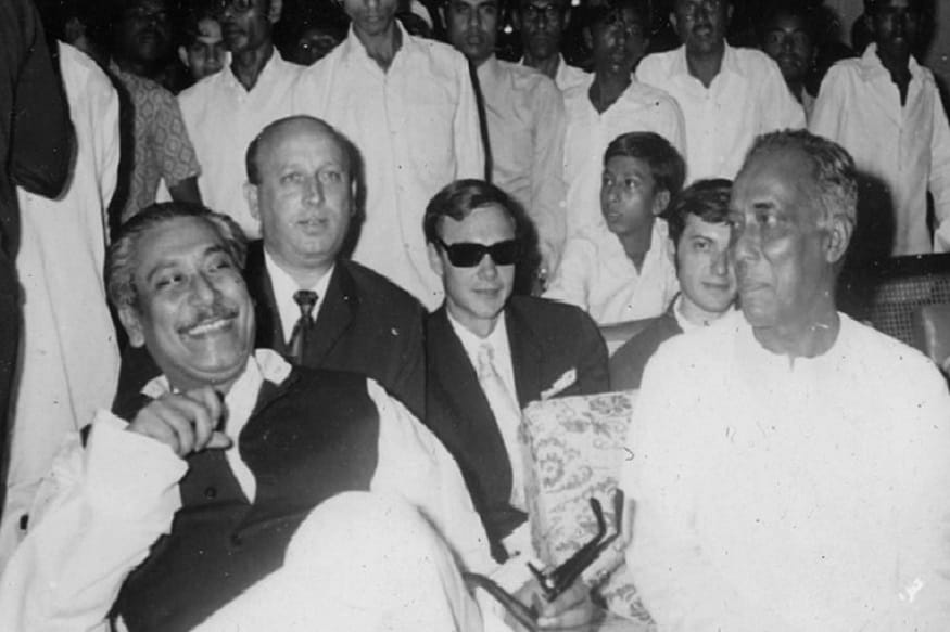বঙ্গবন্ধুর জন্মবার্ষিকী জাতীয় শিশু দিবসও। দিবসটি উপলক্ষে মঙ্গলবার সরকারি ছুটি। বাংলাদেশ টেলিভিশন, বেসরকারি টিভি চ্যানেল এবং সংবাদপত্রগুলিতে বিশেষ অনুষ্ঠানের ছড়াছড়ি। বঙ্গবন্ধুর জন্মবার্ষিকী জাতীয় শিশু দিবসও। দিবসটি উপলক্ষে মঙ্গলবার সরকারি ছুটি। বাংলাদেশ টেলিভিশন, বেসরকারি টিভি চ্যানেল এবং সংবাদপত্রগুলিতে বিশেষ অনুষ্ঠানের ছড়াছড়ি।