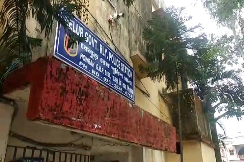 জলজ্যান্ত ছিলের মৃত্যুর ঘটনা কোনও ভাবেই বাবা যেন ব্যাখ্যা করতেই পারছেন না ৷ 
