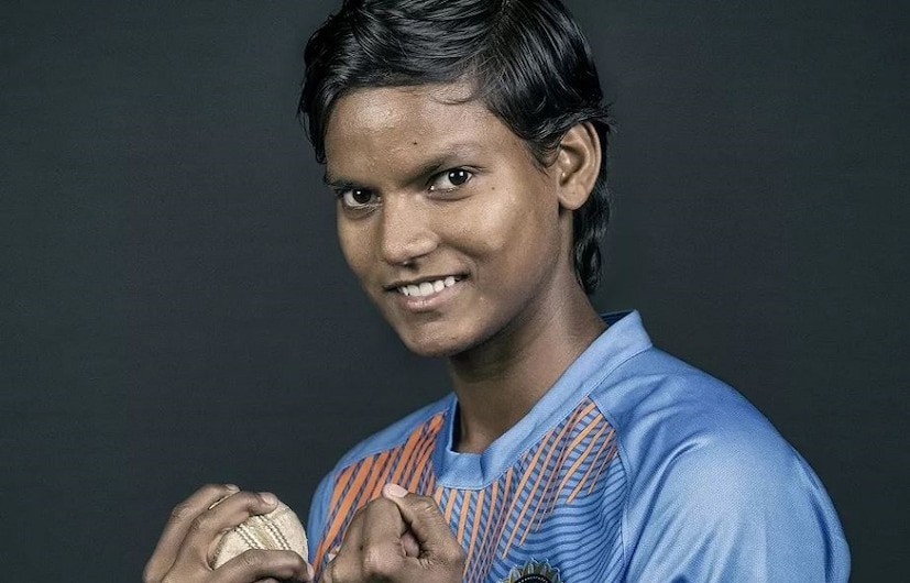 ভারতীয় মহিলা দলের ক্রিকেটার দীপ্তি শর্মা দেন ৫০ হাজার টাকা ৷ Photo- File 