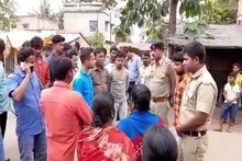  পার্টি অফিসে তালা, চাবি ঢুকল পুলিশের পকেটে! কোথায় ঘটল এমন ঘটনা?