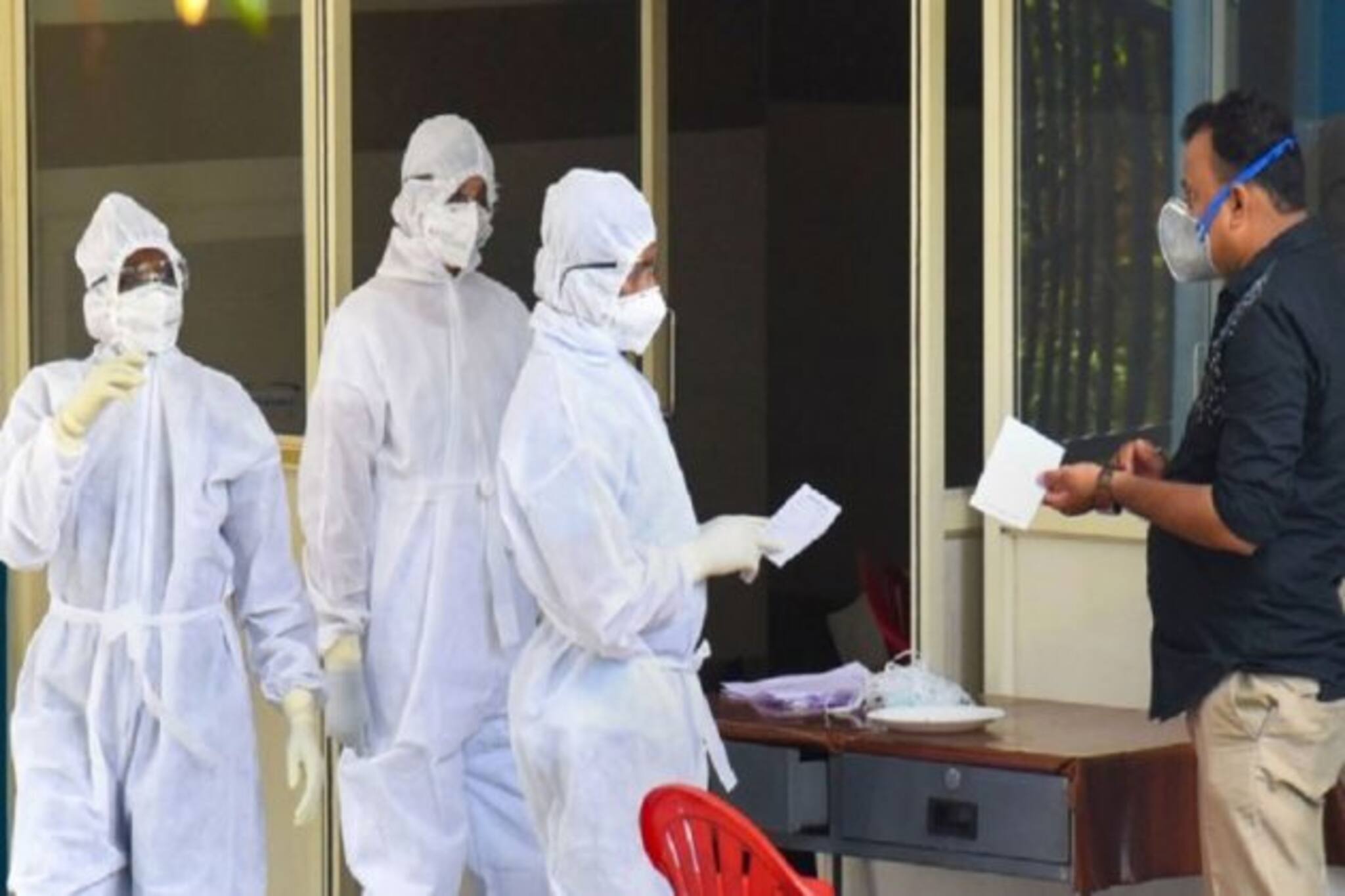 তিনদিন পর চালু হল এনআরএস-এ মেল মেডিসিন ওয়ার্ড,প্রস্তুত ক্রিটিক্যাল কেয়ার ইউনিট