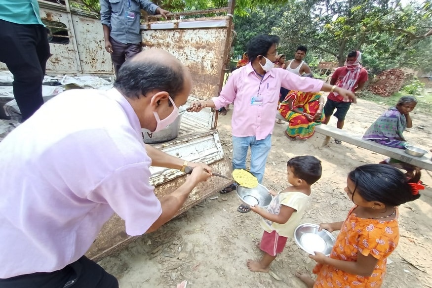 যে রাজ্যগুলিতে করোনা আক্রান্তের সংখ্যা দ্বিগুণ হতে কুড়ি দিনের কম সময় লাগছে, সেগুলি হলো দিল্লি(৮.৫ দিন), কর্ণাটক (৯.২ দিন), তেলেঙ্গানা (৯.৪ দিন), অন্ধ্রপ্রদেশ (১০.৬ দিন), জম্মু কাশ্মীর(১১.৫ দিন), পঞ্জাব (১৩.১ দিন), ছত্রিশগড় (১৩.৩ দিন), তামিলনাড়ু (১৪ দিন), বিহার (১৬.৪দিন)৷ PHOTO- FILE যে রাজ্যগুলিতে করোনা আক্রান্তের সংখ্যা দ্বিগুণ হতে কুড়ি দিনের কম সময় লাগছে, সেগুলি হলো দিল্লি(৮.৫ দিন), কর্ণাটক (৯.২ দিন), তেলেঙ্গানা (৯.৪ দিন), অন্ধ্রপ্রদেশ (১০.৬ দিন), জম্মু কাশ্মীর(১১.৫ দিন), পঞ্জাব (১৩.১ দিন), ছত্রিশগড় (১৩.৩ দিন), তামিলনাড়ু (১৪ দিন), বিহার (১৬.৪দিন)৷ PHOTO- FILE