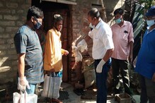 রবিবারের সকালে বাড়ির সামনে মুরগির ডাক, বাড়ি বাড়ি গোটা মুরগি পাঠালেন কাউন্সিলর রবিবারের সকালে বাড়ির সামনে মুরগির ডাক, বাড়ি বাড়ি গোটা মুরগি পাঠালেন কাউন্সিলর