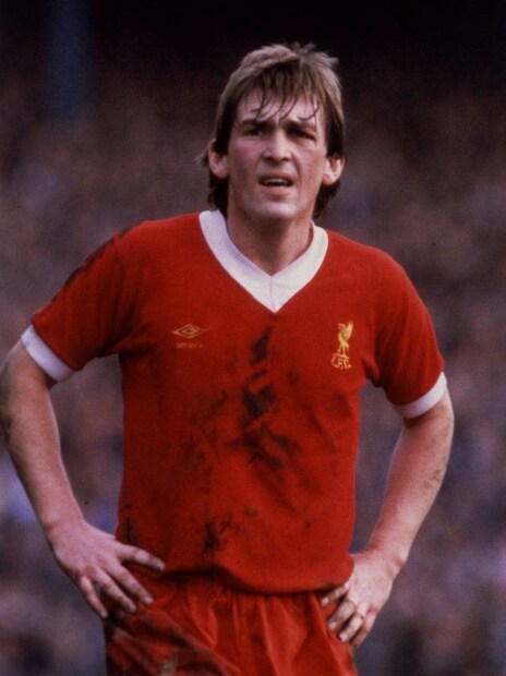 লিভারপুলের এই প্রাক্তন তারকা এখন করোনায় আক্রান্ত ৷ ডালগ্লিশের পরিবারের পক্ষ থেকেই তাঁর সংক্রমণের খবর জানানো হয়েছে ৷  File Photo