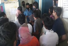 রেশনে কারচুপি ডিলারের, খাদ্য আধিকারিকদের আচমকা হানায় পর্দাফাঁস