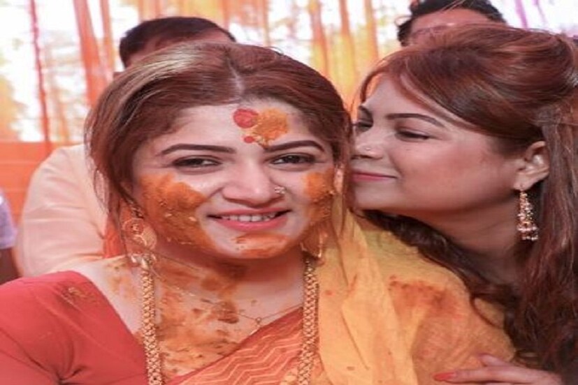 বিয়ের দিনের সকালের ছবি, নানান রীতিনীতির ছবি শেয়ার করেছেন তিনি ৷ ছবি সৌজন্যে ইনস্টাগ্রাম ৷