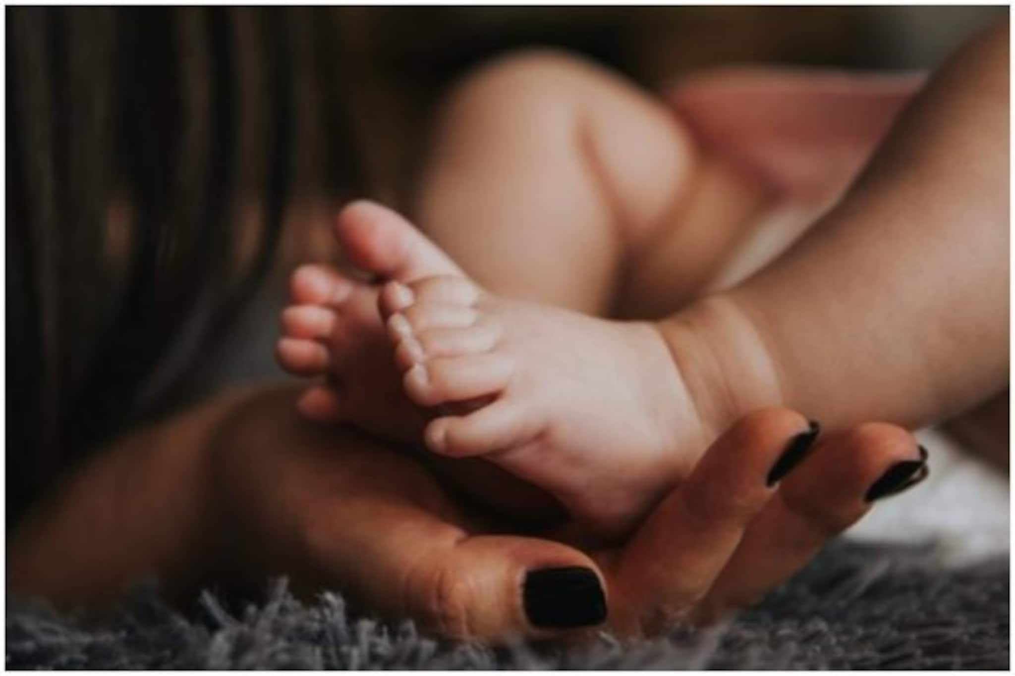 সুস্থ সন্তানের জন্ম দিলেন করোনা আক্রান্ত চিকিৎসক বাবা-মা, স্বস্তিতে দিল্লি এইমস হাসপাতাল