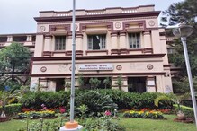 কীভাবে বাড়িতেই বানাবেন মাস্ক? করোনা মোকাবিলার হাতিয়ার প্রস্তুতির ভিডিও বানালেন যাদবপুরের অধ্যাপকরা কীভাবে বাড়িতেই বানাবেন মাস্ক? করোনা মোকাবিলার হাতিয়ার প্রস্তুতির ভিডিও বানালেন যাদবপুরের অধ্যাপকরা