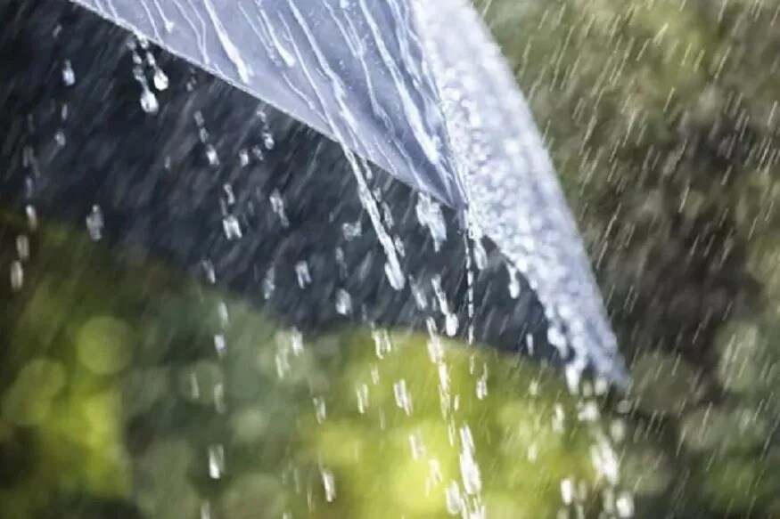 *বুধবারও ঝড়-বৃষ্টি উত্তরবঙ্গের প্রায় সব জেলাতেই দক্ষিণবঙ্গের কিছু জেলায় বিক্ষিপ্তভাবে জেলায় ঝড় বৃষ্টির সম্ভাবনা। বৃহস্পতিবার এ উত্তরবঙ্গের প্রায় সব জেলাতেই ঝড়-বৃষ্টি। দক্ষিণবঙ্গের মুর্শিদাবাদ বীরভূম পুরুলিয়া ও পশ্চিম বর্ধমানের ঝড় বৃষ্টির সম্ভাবনা বেশি। ছবিঃ সংগৃহীত। *বুধবারও ঝড়-বৃষ্টি উত্তরবঙ্গের প্রায় সব জেলাতেই দক্ষিণবঙ্গের কিছু জেলায় বিক্ষিপ্তভাবে জেলায় ঝড় বৃষ্টির সম্ভাবনা। বৃহস্পতিবার এ উত্তরবঙ্গের প্রায় সব জেলাতেই ঝড়-বৃষ্টি। দক্ষিণবঙ্গের মুর্শিদাবাদ বীরভূম পুরুলিয়া ও পশ্চিম বর্ধমানের ঝড় বৃষ্টির সম্ভাবনা বেশি। ছবিঃ সংগৃহীত।