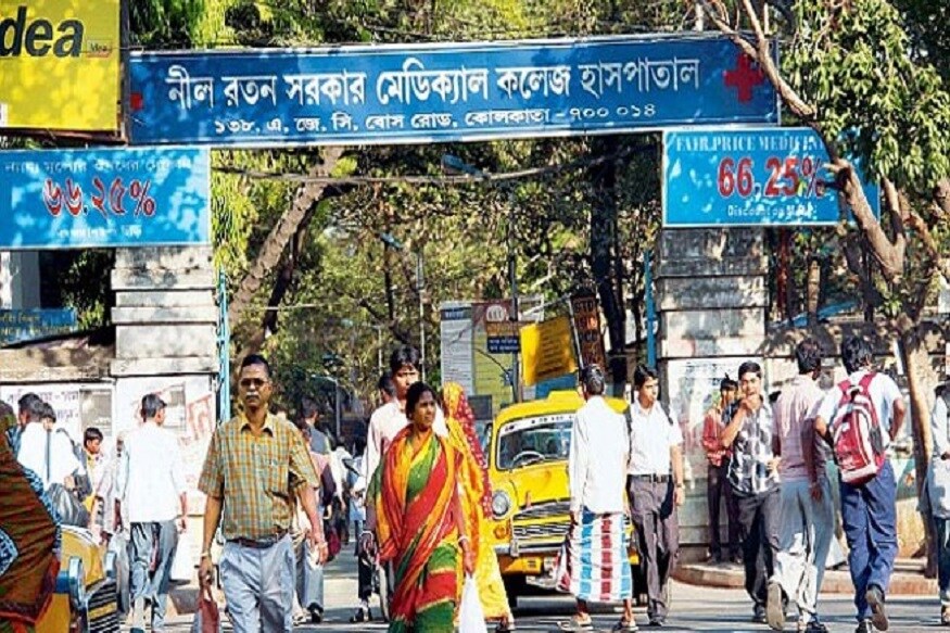 *এনআরএসের ৭৩ কর্মীর রিপোর্টই নেগেটিভ। হাসপাতালের যে ৩৯ জন চিকিৎসককে কোয়ারেন্টাইনে পাঠানো হয়েছিল তাঁদের বড় অংশই আপাতত সংক্রমণ মুক্ত বলেই জানা গেছে হাসপাতালের তরফে। পাশাপাশি, কোয়ারেন্টাইনে পাঠানো ১৬ জন নার্সের দেহেও কোনও সংক্রমণ মেলেনি। ছবিঃ সংগৃহীত। *এনআরএসের ৭৩ কর্মীর রিপোর্টই নেগেটিভ। হাসপাতালের যে ৩৯ জন চিকিৎসককে কোয়ারেন্টাইনে পাঠানো হয়েছিল তাঁদের বড় অংশই আপাতত সংক্রমণ মুক্ত বলেই জানা গেছে হাসপাতালের তরফে। পাশাপাশি, কোয়ারেন্টাইনে পাঠানো ১৬ জন নার্সের দেহেও কোনও সংক্রমণ মেলেনি। ছবিঃ সংগৃহীত।