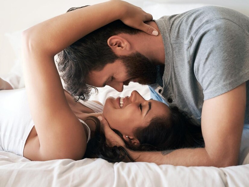 *মধু পুরুষের যৌন ক্ষমতা বাড়ানোর একটি ভাল ওষুধ। মধু পুরুষের টেস্টোস হরমোন উৎপাদনে উৎসাহ জোগায়। ছবিঃ সংগৃহীত। 