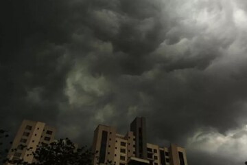 কালবৈশাখীর তাণ্ডব, সপ্তাহজুড়েই ঝড়বৃষ্টি! জেনে নিন আবহাওয়ার পূর্বাভাস