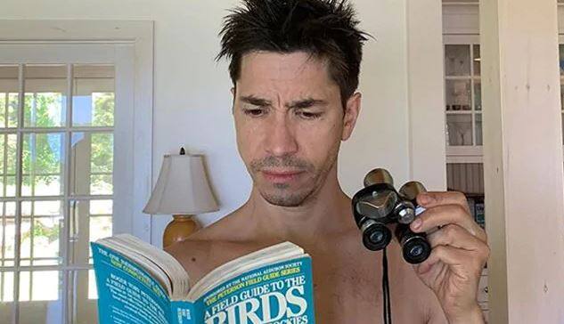 অভিনেতা যিনি আপাতত হোম আইসোলেশনে...