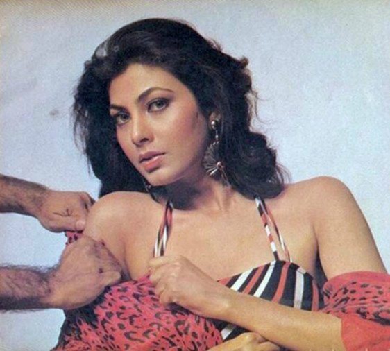 ১৯৮৫ সালে পত্থর দিল ছবি দিয়ে বলিউডে পা রাখেন কিমি৷ তারপর একের পর এক ছবি ৷ মিঠুন, অমিতাভ, গোবিন্দার সঙ্গে জুটি বেঁধে কাজ করেছিলেন কিমি ৷ হেমন্ত বির্জের সঙ্গে জুটি বেঁধে টারজান ৷ ১৯৮৫ সালে পত্থর দিল ছবি দিয়ে বলিউডে পা রাখেন কিমি৷ তারপর একের পর এক ছবি ৷ মিঠুন, অমিতাভ, গোবিন্দার সঙ্গে জুটি বেঁধে কাজ করেছিলেন কিমি ৷ হেমন্ত বির্জের সঙ্গে জুটি বেঁধে টারজান ৷