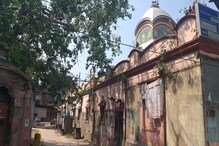 এ কেমন নববর্ষের সকাল! ফাঁকা কালীঘাট মন্দির, দূর থেকে দূর থেকেই প্রার্থনা ভক্তদের এ কেমন নববর্ষের সকাল! ফাঁকা কালীঘাট মন্দির, দূর থেকে দূর থেকেই প্রার্থনা ভক্তদের