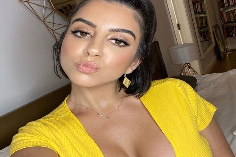 লেনার কাছে খবরটি পেয়ে যারপরনাই উচ্ছ্বসিত তাঁর পার্টনার অ্যাডামও৷ ইনস্টাগ্রামে খবরটি ছড়াতেই ৩ লক্ষ ৬ হাজারের বেশি লাইক৷ লেনার বন্ধু পর্নস্টার রিলে রেইড লিখেছেন, 'আমি খুবই আনন্দিত তোমার মা হওয়ার খবরে৷' লেনা পোস্টে ক্যাপশনে লিখেছেন, এমআইএলএফ ইন দ্য মেকিং৷