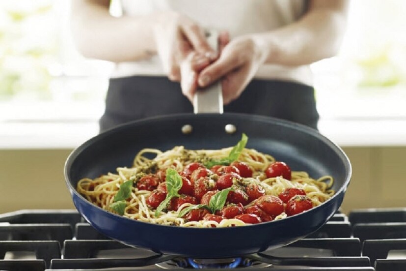 ‘জার্নাল অফ ক্লিনিক্যাল এন্ডোক্রিনোলজি অ্যান্ড মেটাবলিজম’-এ প্রকাশিত এক গবেষণা প্রবন্ধে এক অন্য বিপদের ব্যাপারে দৃষ্টি আকর্ষণ করেছেন গবেষকরা।