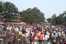 সরকারি নির্দেশকে থোড়াই কেয়ার, মাস্ক ছাড়াই চলছে জমিয়ে কেনাকাটা সরকারি নির্দেশকে থোড়াই কেয়ার, মাস্ক ছাড়াই চলছে জমিয়ে কেনাকাটা