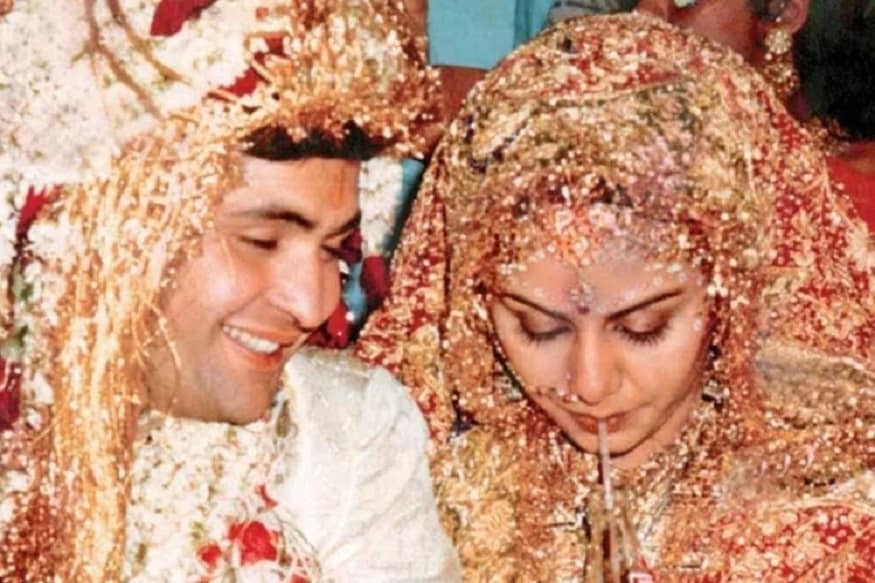 • থেমে গেলেন তিনি । পথ চলতে শুরু করেছিলেন একসঙ্গে । কিন্তু আচমকাই থমকে গেল একজনের জীবনপ্রদীপ । অন্যজন এখন একা... সম্পূর্ণ একা । • থেমে গেলেন তিনি । পথ চলতে শুরু করেছিলেন একসঙ্গে । কিন্তু আচমকাই থমকে গেল একজনের জীবনপ্রদীপ । অন্যজন এখন একা... সম্পূর্ণ একা ।
