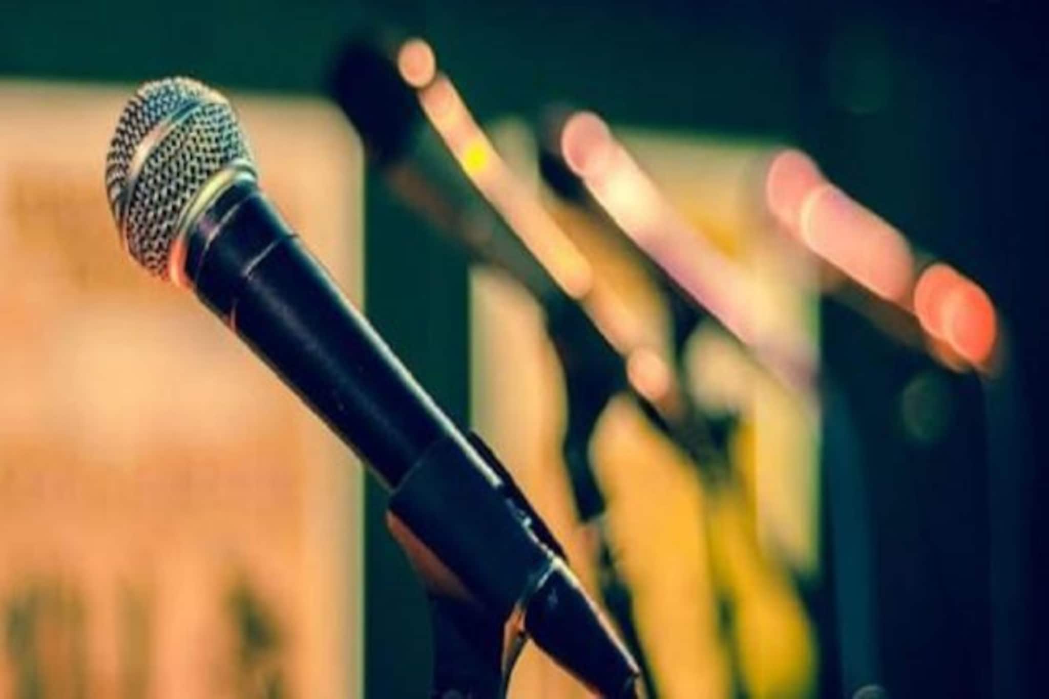 করোনায় মৃত্যু বিশিষ্ট গায়কের, সোশ্যাল মিডিয়ায় শোকপ্রকাশ তারকাদের