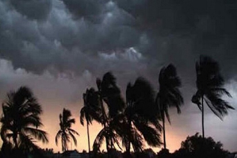 হাওয়া অফিস জানাচ্ছে, চলতি সপ্তাহ জুড়েই কলকাতা-সহ দক্ষিণবঙ্গের বিভিন্ন জেলায় বৃষ্টিপাত হওয়ার সম্ভাবনা রয়েছে৷ 
